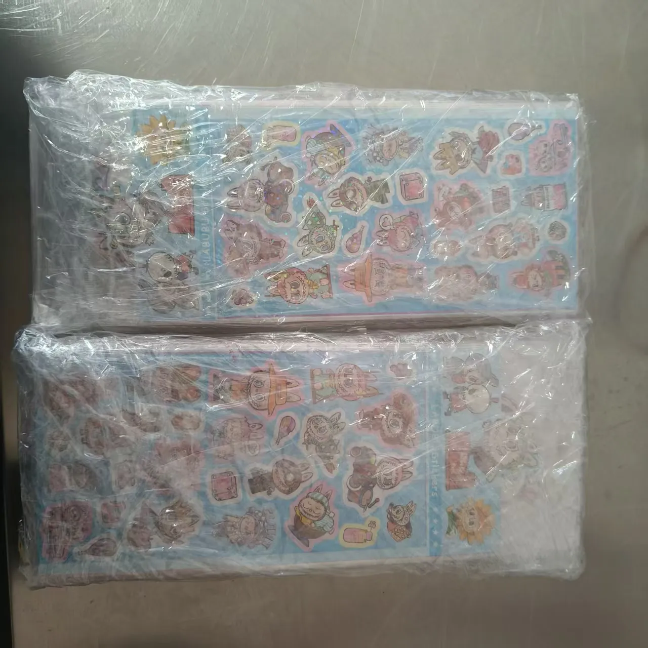 Yritys toimitti uusia leikattuja lastentarroja viime viikolla