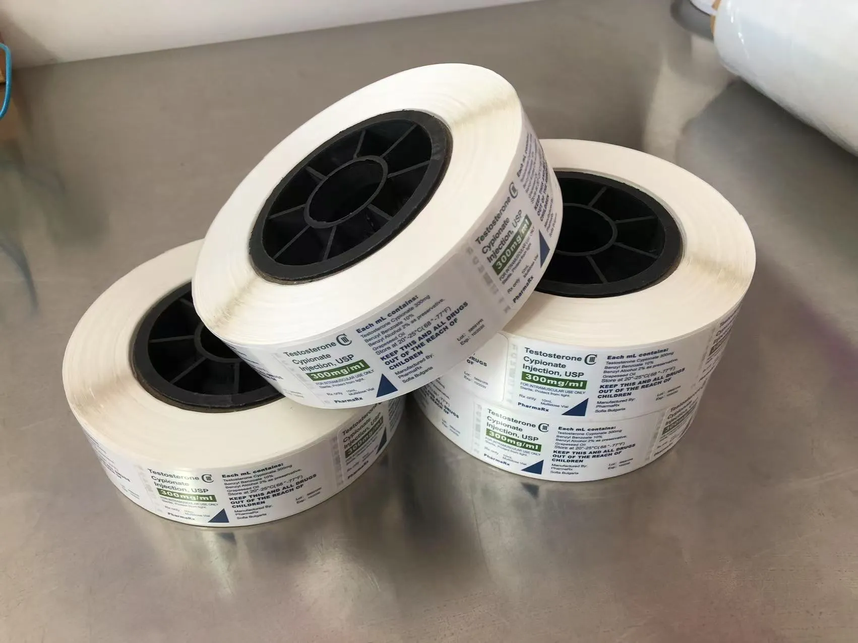 Yksikerroksiset lääketieteelliset etiketit toimitetaan