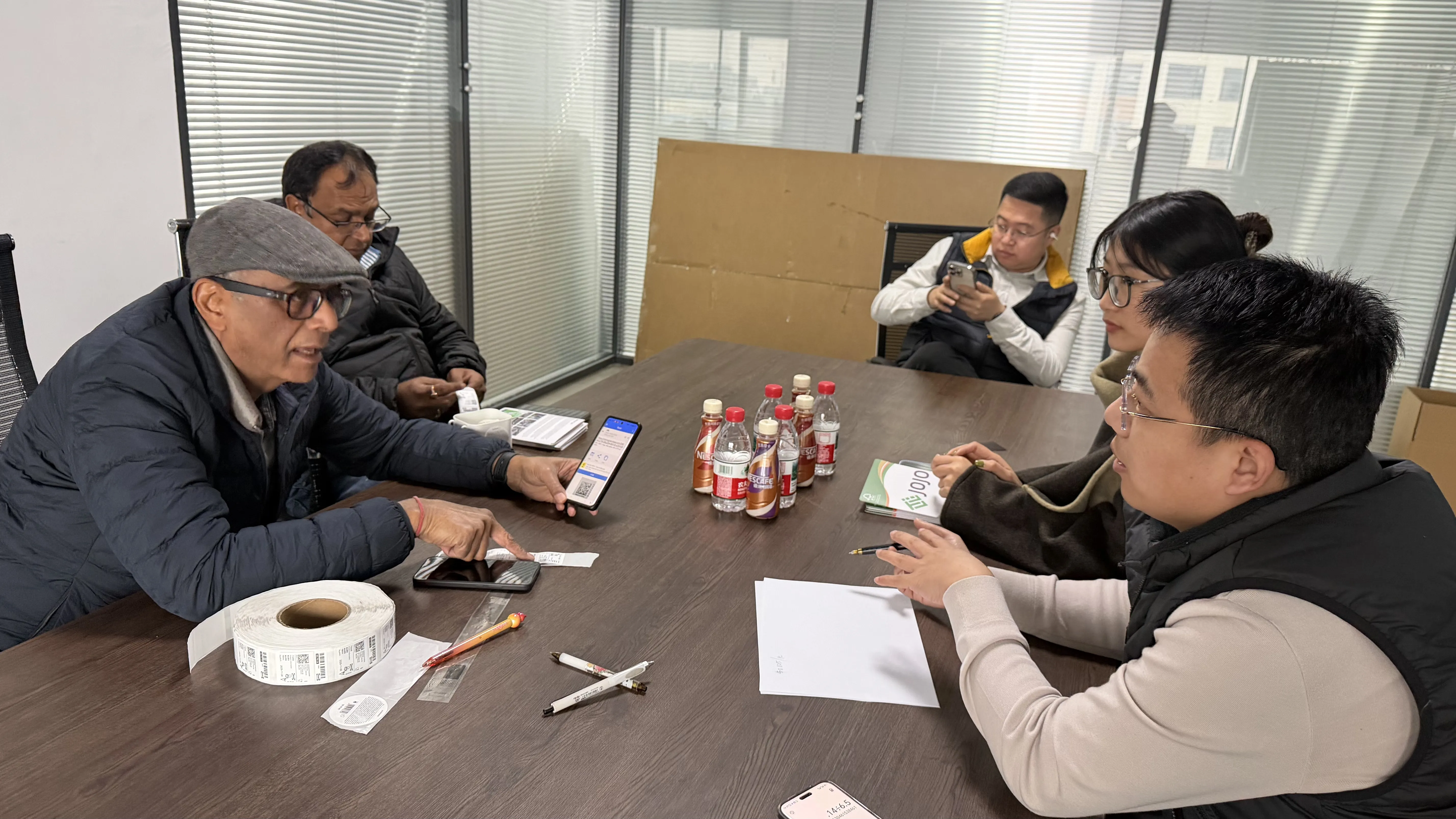 Lämpimästi tervetuloa asiakkaat käymään tehtaallamme